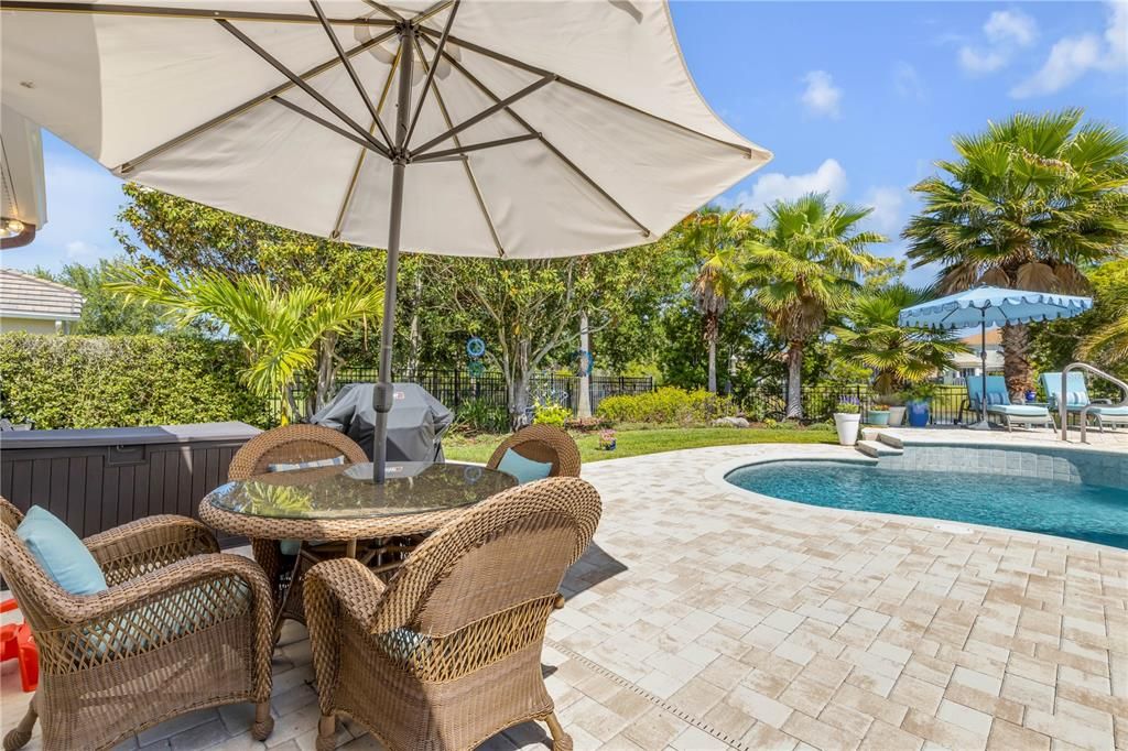 For Sale: $1,089,999 (3 beds, 2 baths, 3034 Square Feet)