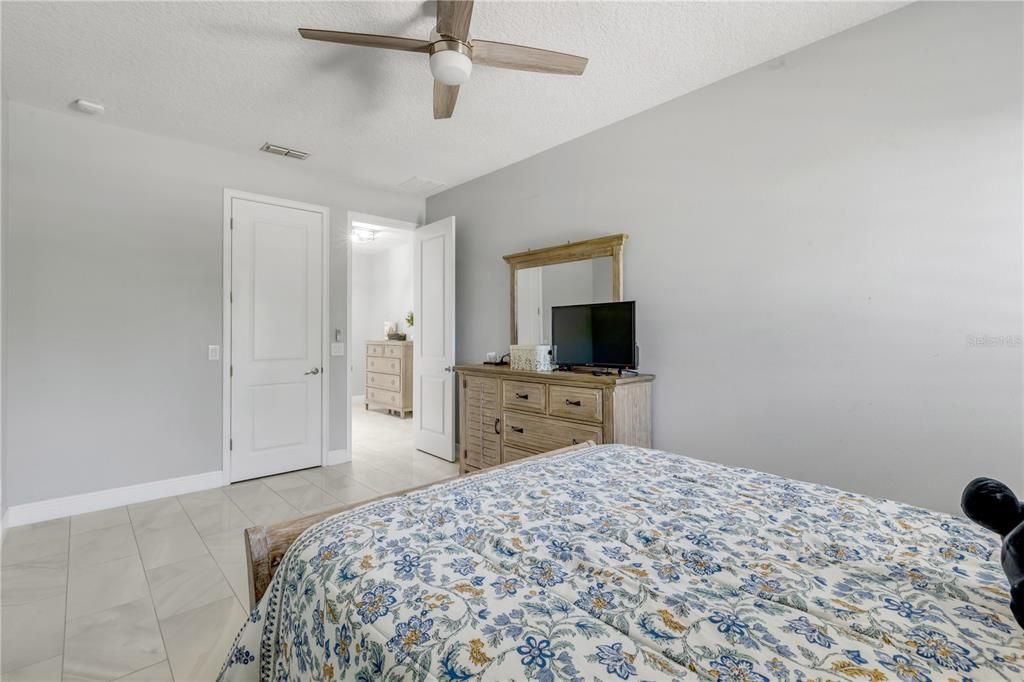 For Sale: $1,089,999 (3 beds, 2 baths, 3034 Square Feet)