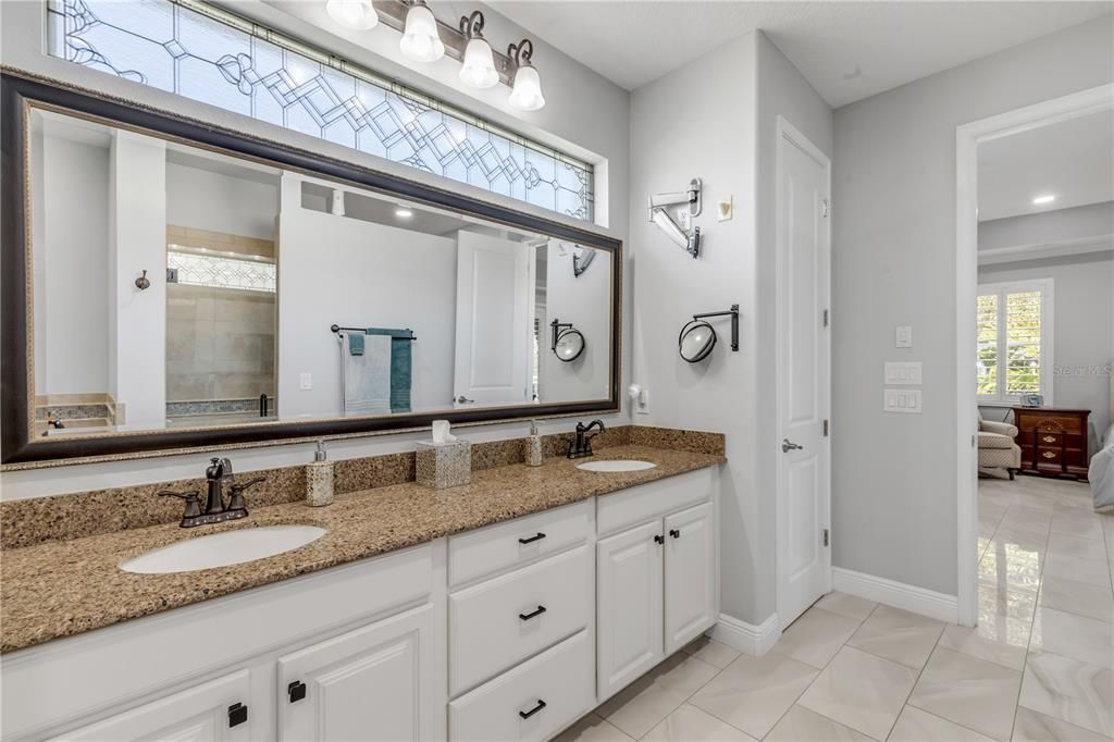 For Sale: $1,089,999 (3 beds, 2 baths, 3034 Square Feet)