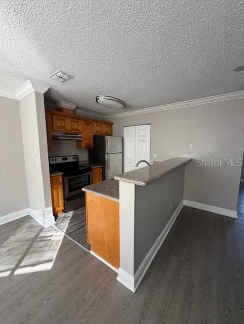 For Rent: $1,525 (1 beds, 1 baths, 755 Square Feet)