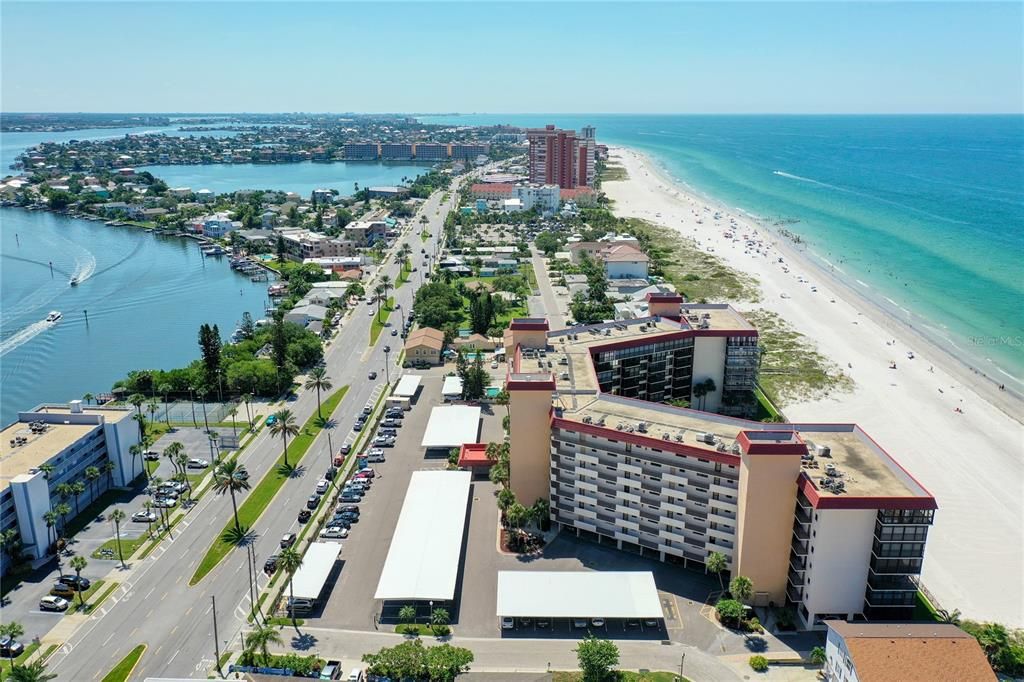 В аренду: $3,200 (2 спален, 2 ванн, 1025 Квадратных фут)