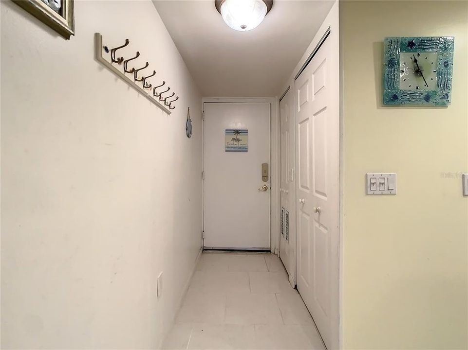 В аренду: $3,200 (2 спален, 2 ванн, 1025 Квадратных фут)