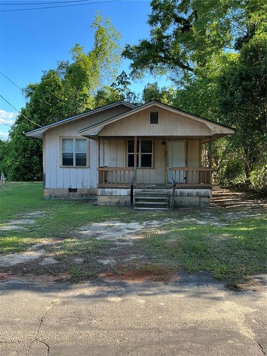 For Sale: $50,000 (2 beds, 1 baths, 716 Square Feet)