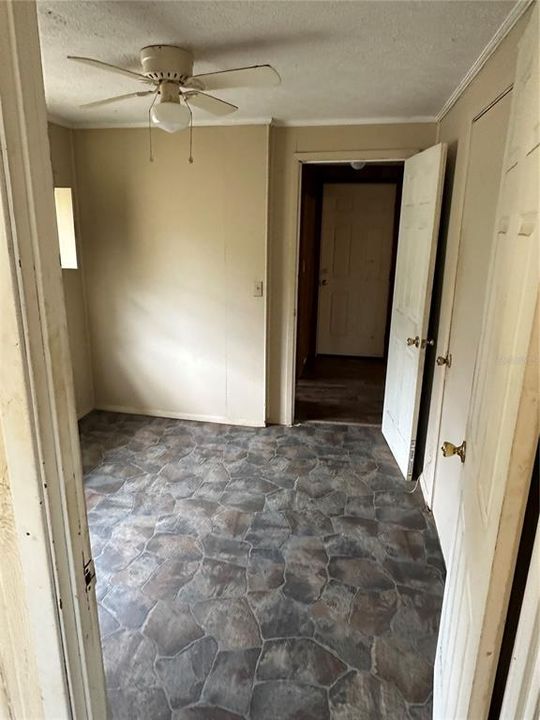 For Sale: $50,000 (2 beds, 1 baths, 716 Square Feet)