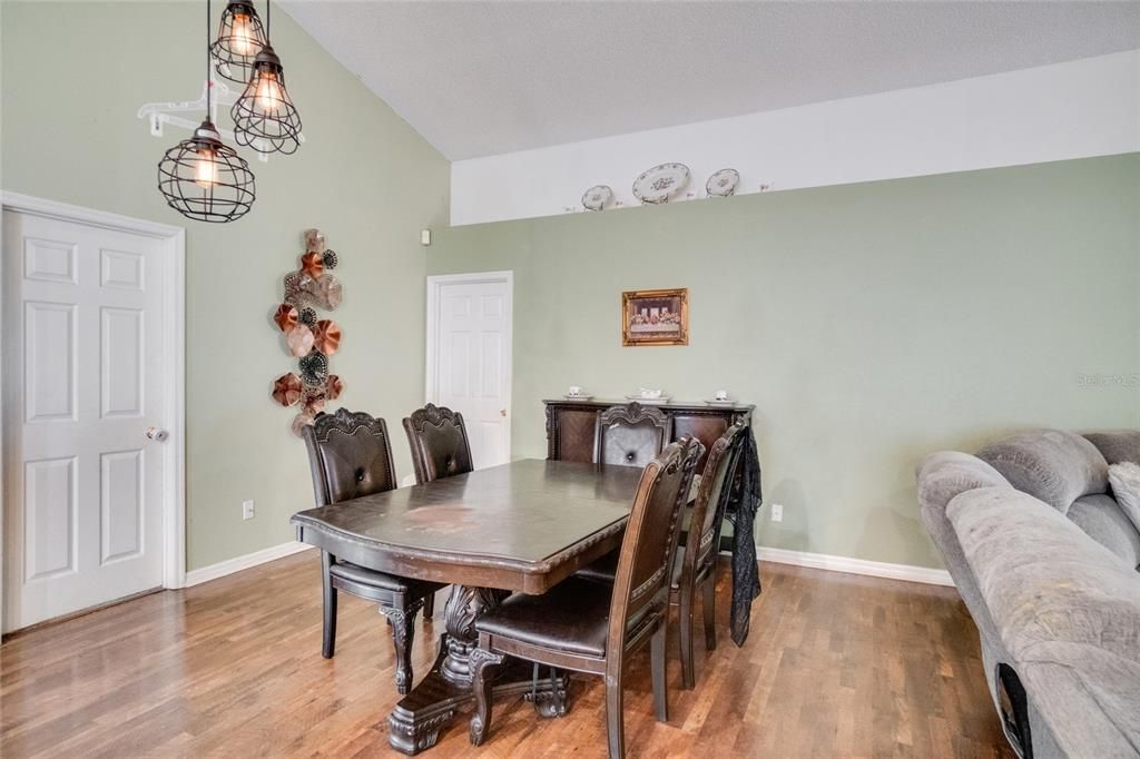 Active With Contract: $335,000 (4 beds, 2 baths, 1758 Square Feet)