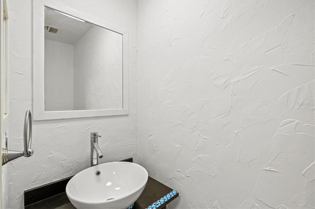 For Sale: $149,000 (3 beds, 2 baths, 1343 Square Feet)