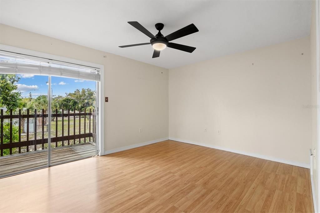 For Sale: $149,000 (3 beds, 2 baths, 1343 Square Feet)