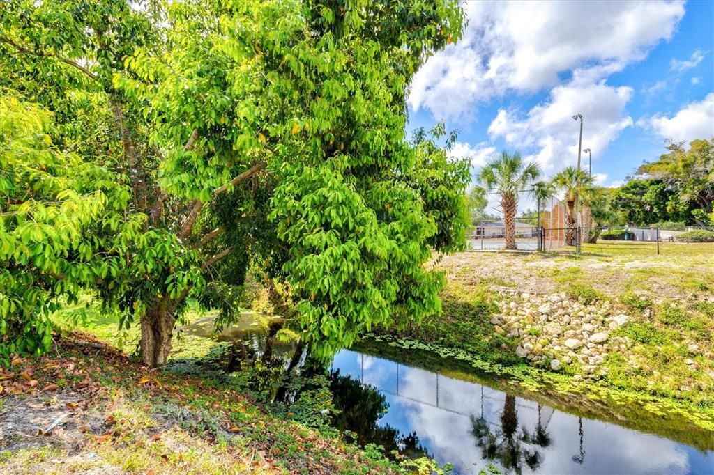 For Sale: $149,000 (3 beds, 2 baths, 1343 Square Feet)