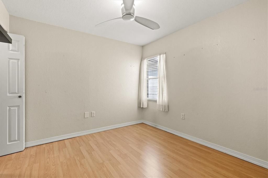 For Sale: $149,000 (3 beds, 2 baths, 1343 Square Feet)