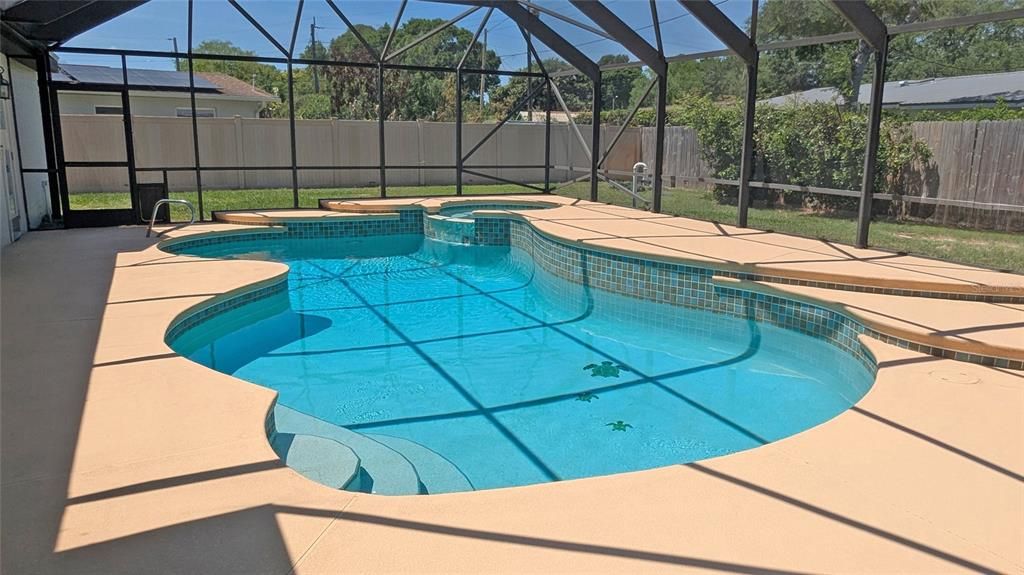 For Sale: $375,000 (4 beds, 2 baths, 1666 Square Feet)