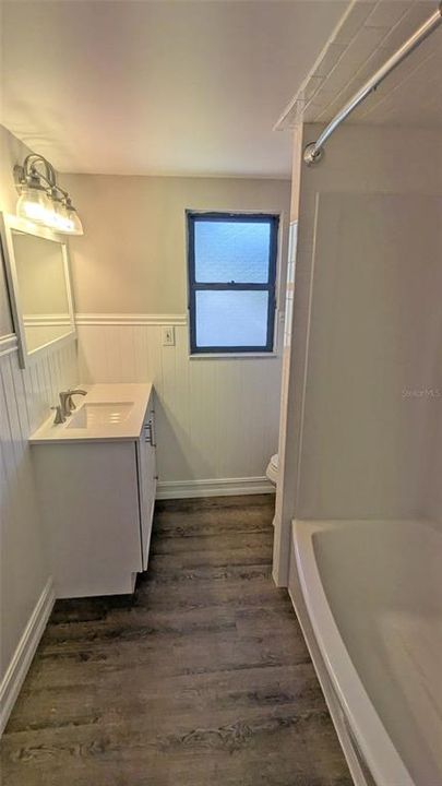 For Sale: $375,000 (4 beds, 2 baths, 1666 Square Feet)