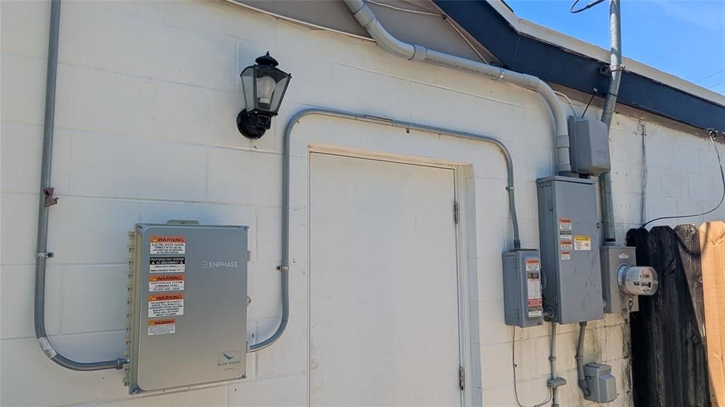 For Sale: $375,000 (4 beds, 2 baths, 1666 Square Feet)