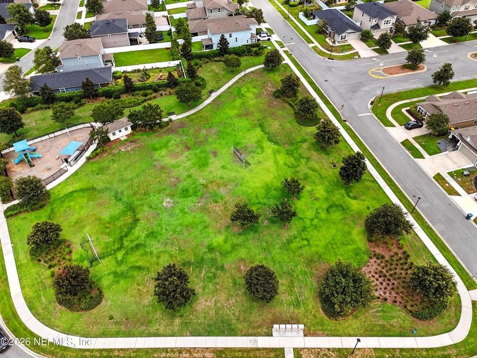 For Sale: $680,000 (5 beds, 4 baths, 3644 Square Feet)