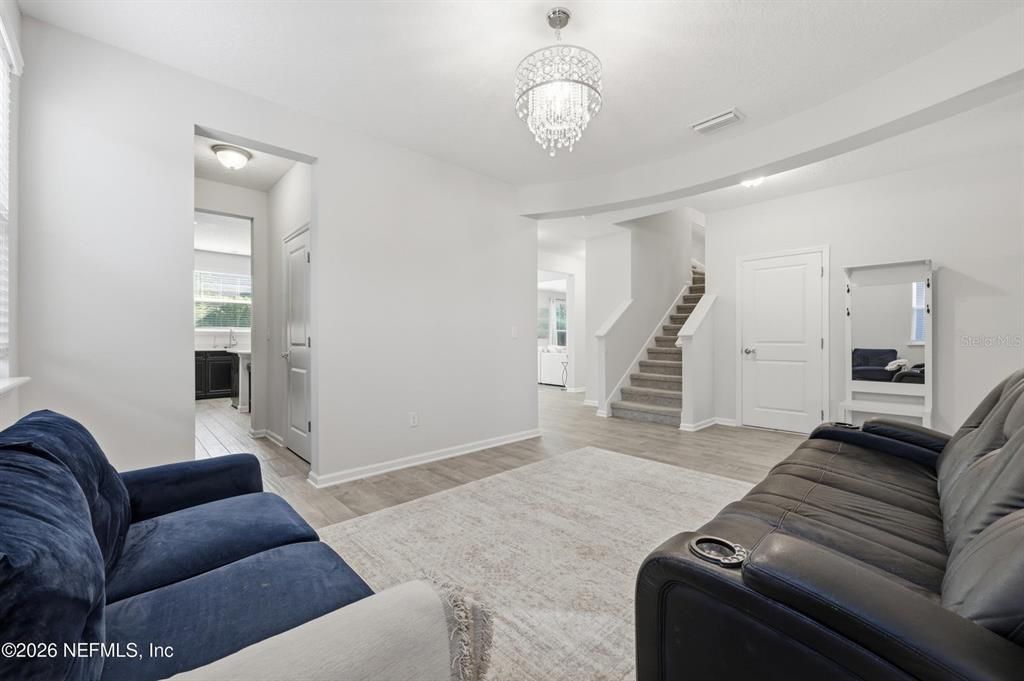 For Sale: $680,000 (5 beds, 4 baths, 3644 Square Feet)