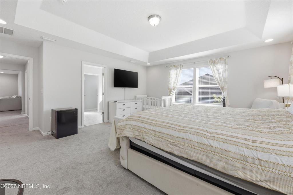 For Sale: $680,000 (5 beds, 4 baths, 3644 Square Feet)