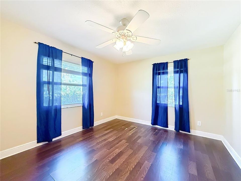 En Venta: $369,900 (3 camas, 2 baños, 1598 Pies cuadrados)