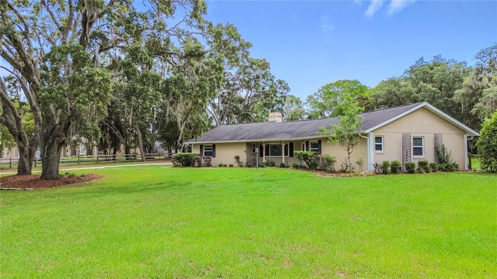En Venta: $369,900 (3 camas, 2 baños, 1598 Pies cuadrados)