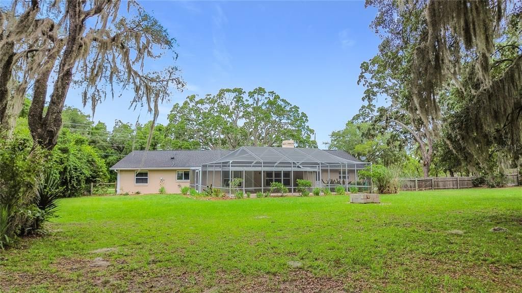 En Venta: $369,900 (3 camas, 2 baños, 1598 Pies cuadrados)