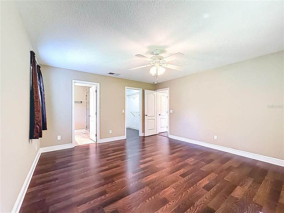 En Venta: $369,900 (3 camas, 2 baños, 1598 Pies cuadrados)