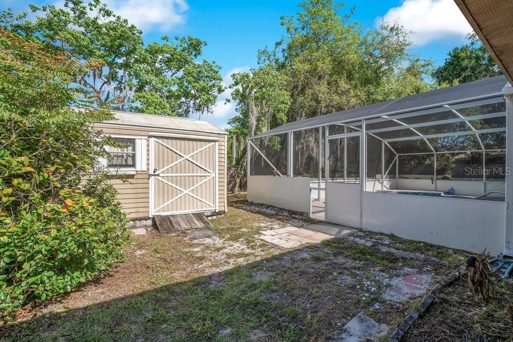 Active With Contract: $339,900 (3 beds, 2 baths, 1748 Square Feet)