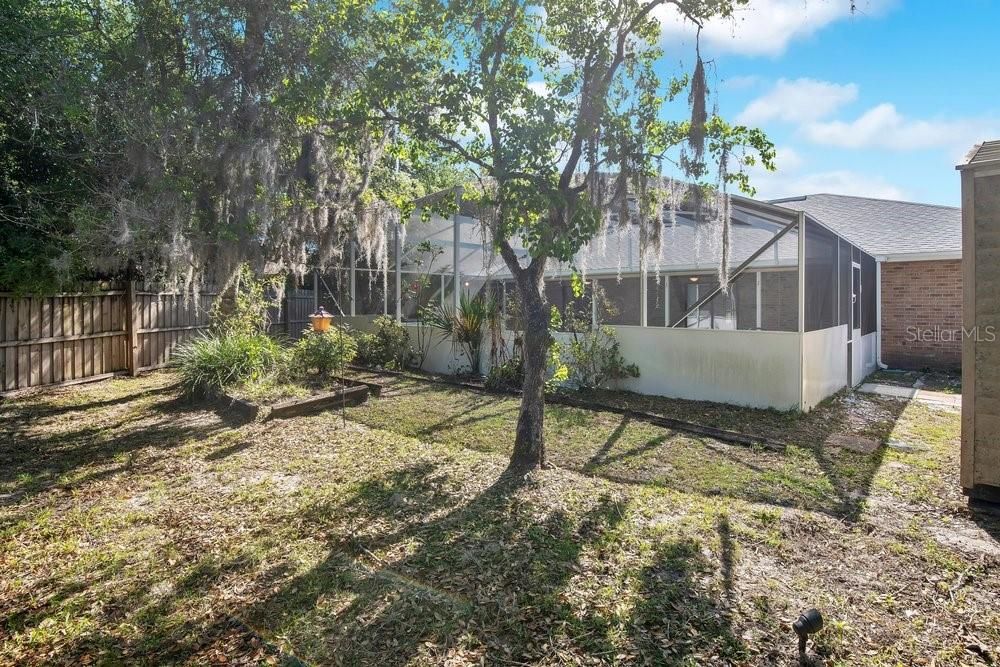 Active With Contract: $339,900 (3 beds, 2 baths, 1748 Square Feet)