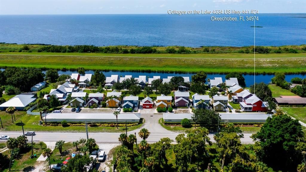 For Sale: $215,000 (1 beds, 2 baths, 1090 Square Feet)