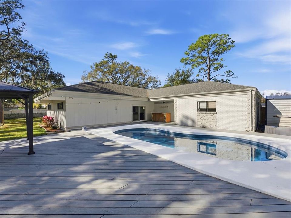 Active With Contract: $4,200 (3 beds, 2 baths, 2471 Square Feet)