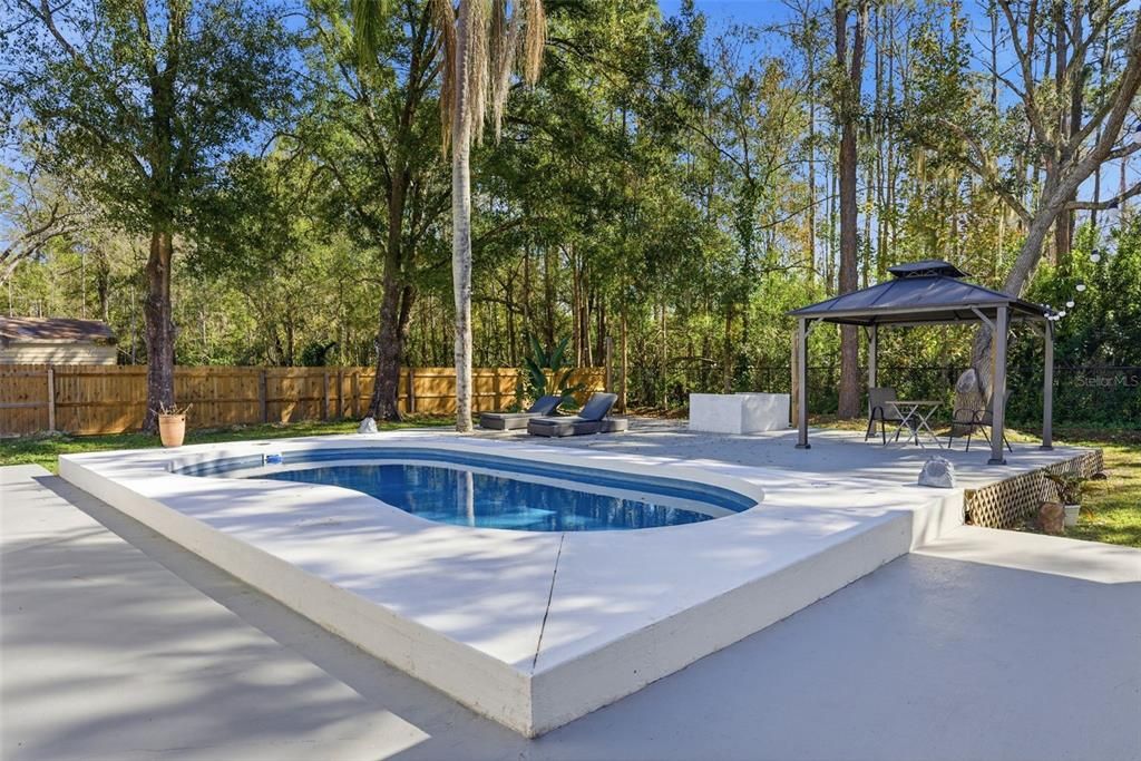 Active With Contract: $4,200 (3 beds, 2 baths, 2471 Square Feet)