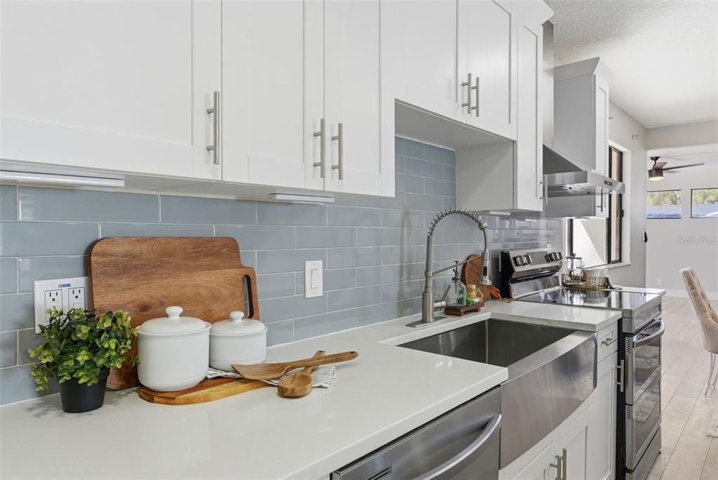 Active With Contract: $4,200 (3 beds, 2 baths, 2471 Square Feet)