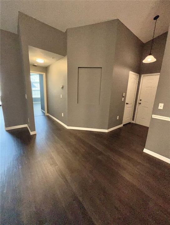 For Rent: $2,450 (4 beds, 2 baths, 1610 Square Feet)