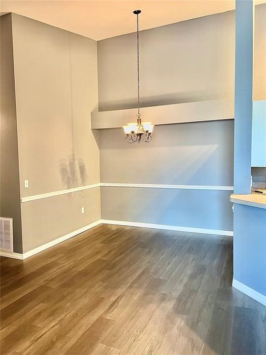 For Rent: $2,450 (4 beds, 2 baths, 1610 Square Feet)