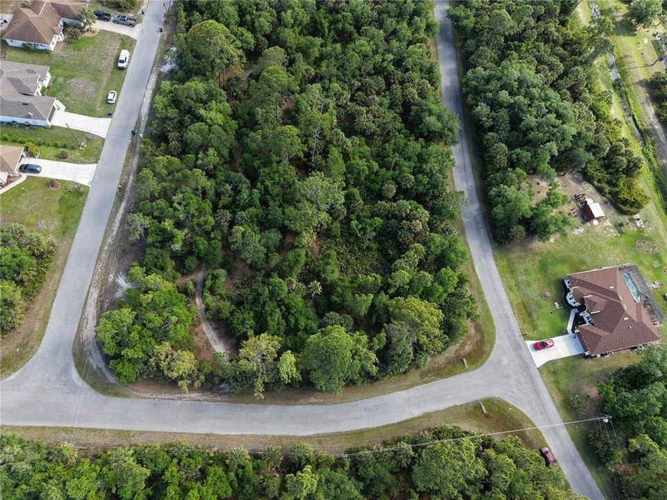 En Venta: $32,000 (0.27 acres)