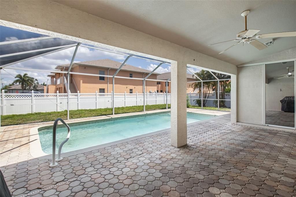 En Venta: $400,000 (3 camas, 2 baños, 1529 Pies cuadrados)