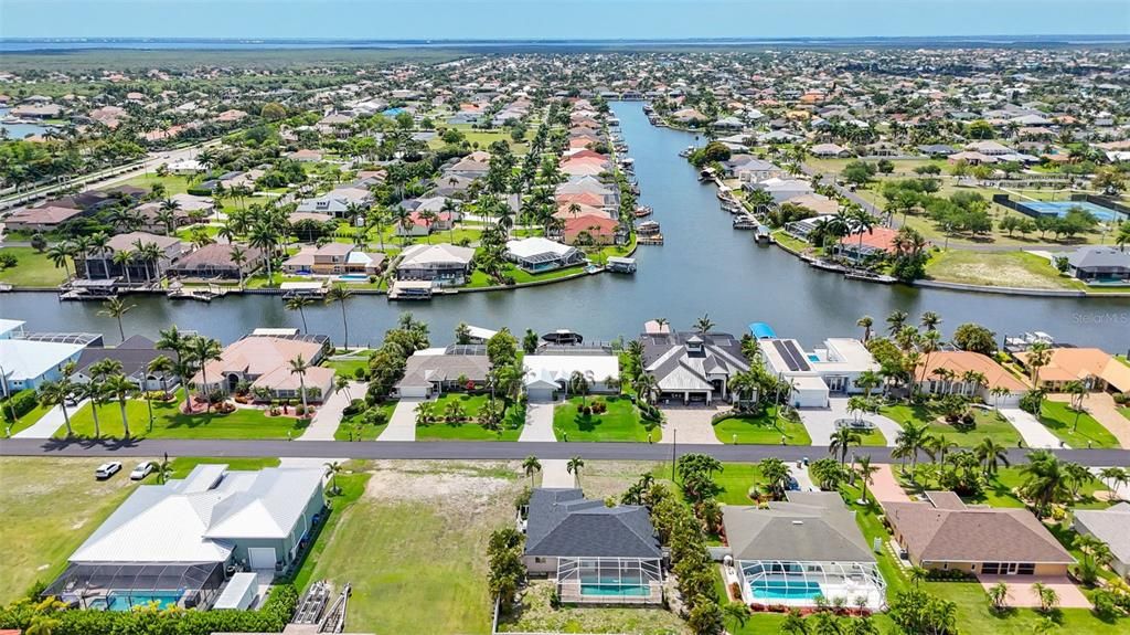 En Venta: $400,000 (3 camas, 2 baños, 1529 Pies cuadrados)