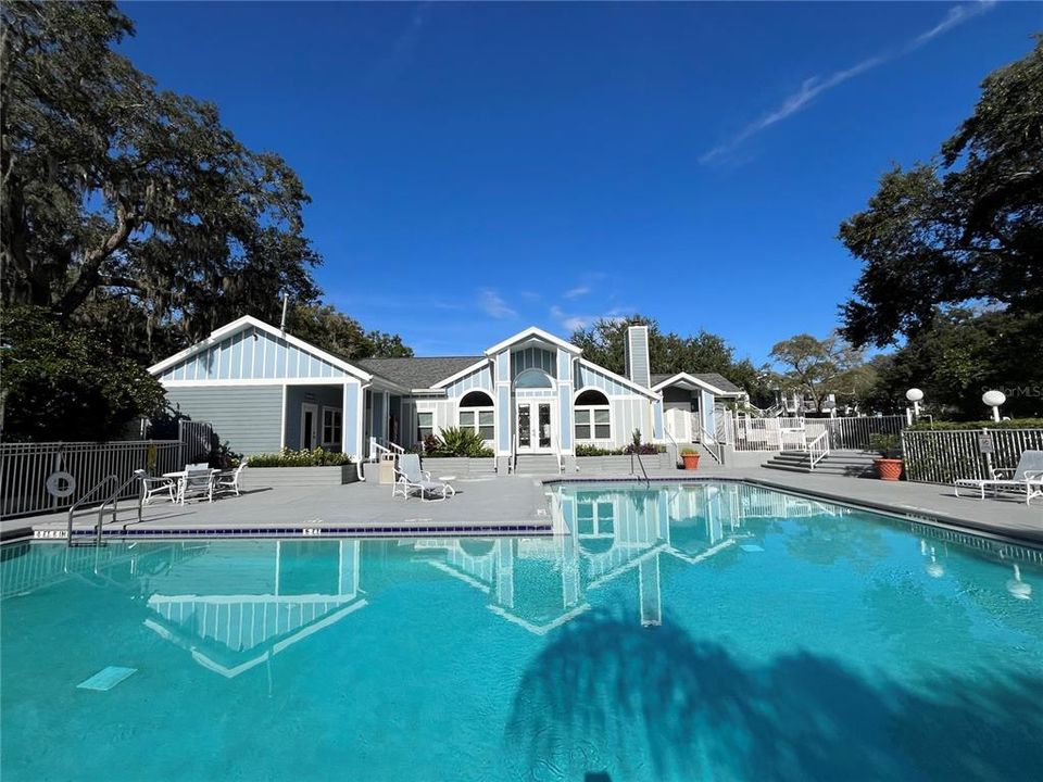 待售: $155,000 (2 贝兹, 1 浴室, 851 平方英尺)