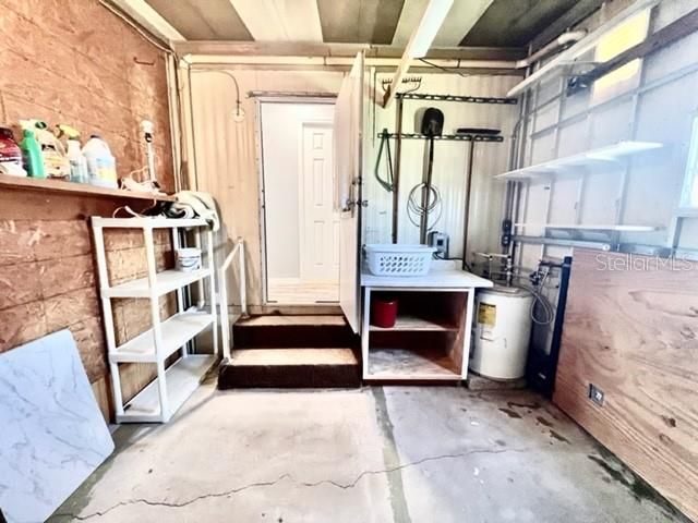 На продажу: $89,000 (2 спален, 2 ванн, 792 Квадратных фут)