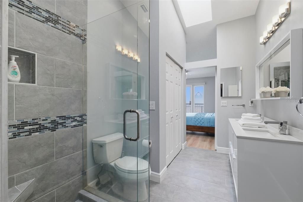 For Sale: $515,000 (3 beds, 3 baths, 1585 Square Feet)