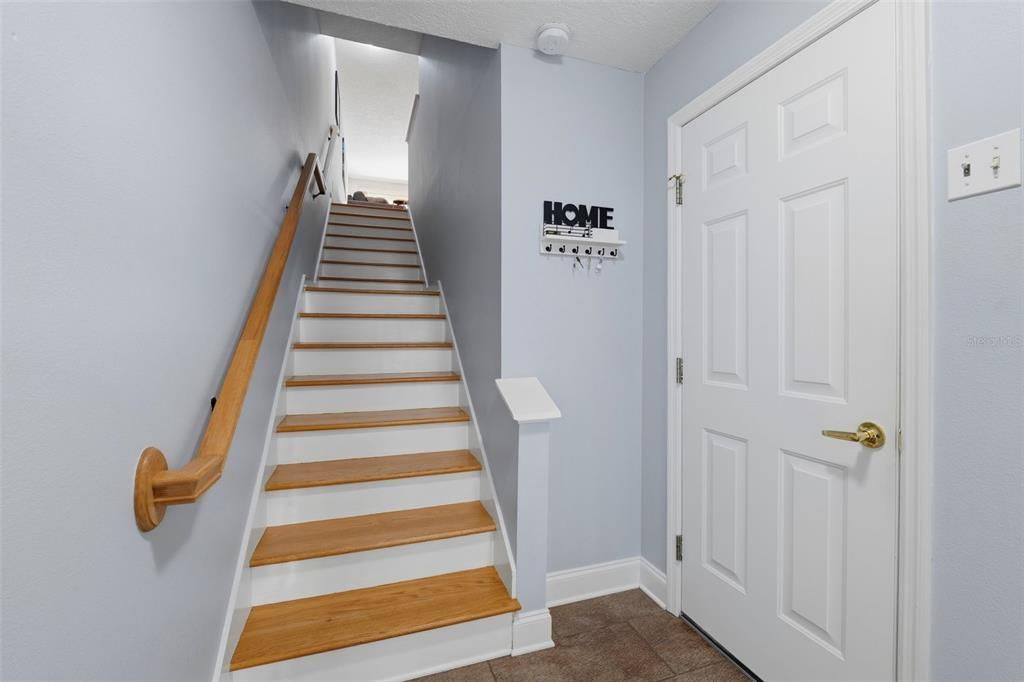 For Sale: $515,000 (3 beds, 3 baths, 1585 Square Feet)