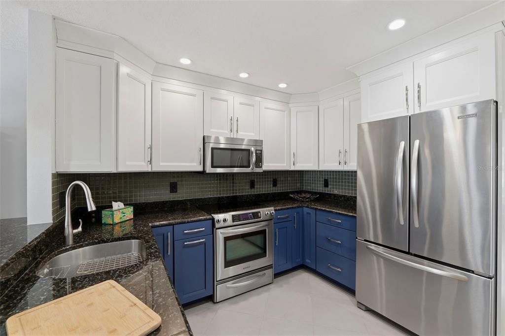 For Sale: $515,000 (3 beds, 3 baths, 1585 Square Feet)