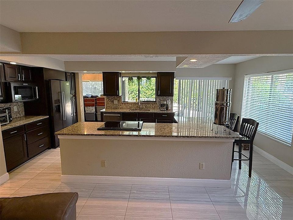 For Sale: $649,900 (4 beds, 2 baths, 2636 Square Feet)