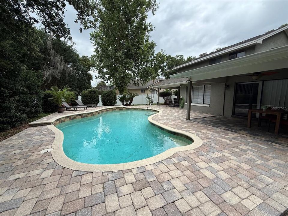 For Sale: $649,900 (4 beds, 2 baths, 2636 Square Feet)