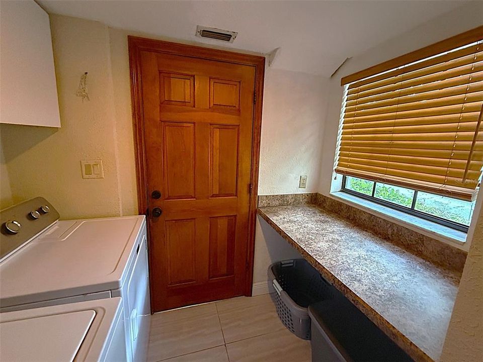 For Sale: $649,900 (4 beds, 2 baths, 2636 Square Feet)