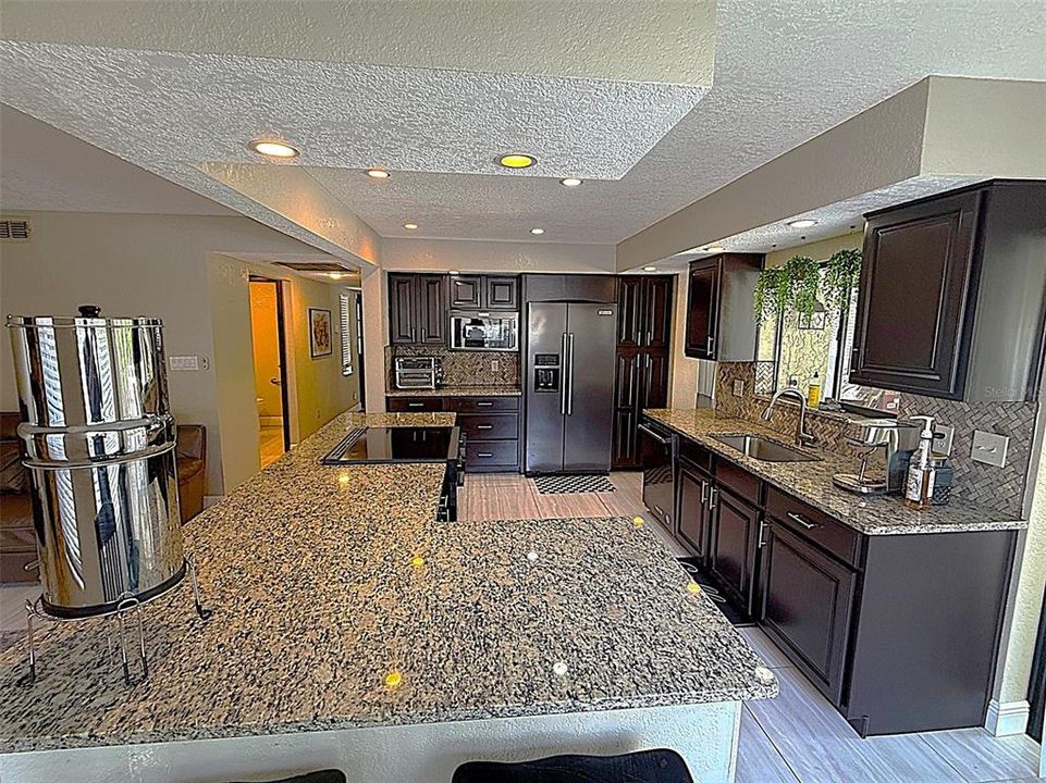 For Sale: $649,900 (4 beds, 2 baths, 2636 Square Feet)