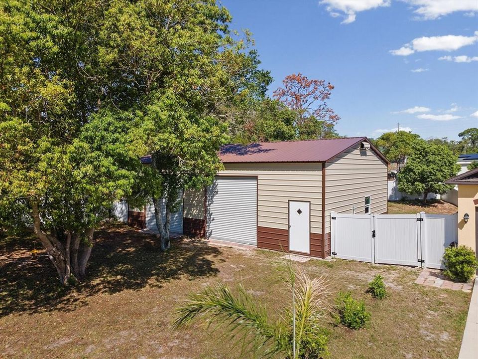 Active With Contract: $450,000 (4 beds, 3 baths, 2428 Square Feet)