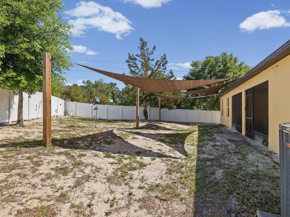 Active With Contract: $450,000 (4 beds, 3 baths, 2428 Square Feet)