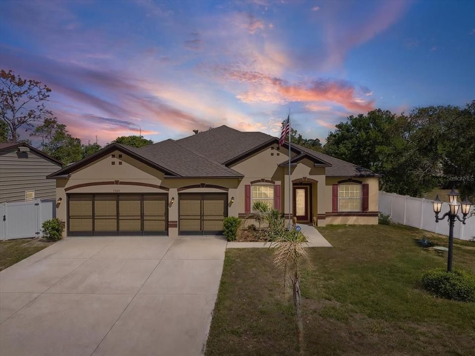 Active With Contract: $450,000 (4 beds, 3 baths, 2428 Square Feet)