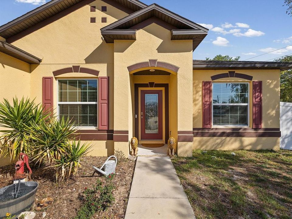 Active With Contract: $450,000 (4 beds, 3 baths, 2428 Square Feet)