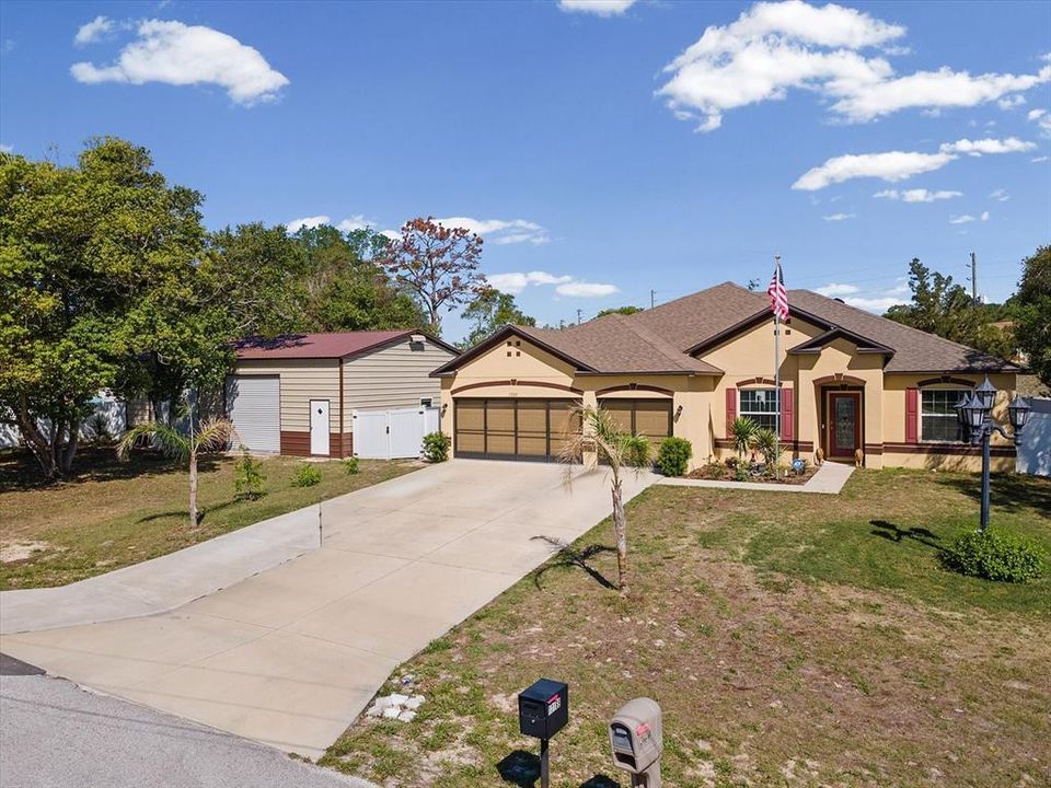 Active With Contract: $450,000 (4 beds, 3 baths, 2428 Square Feet)