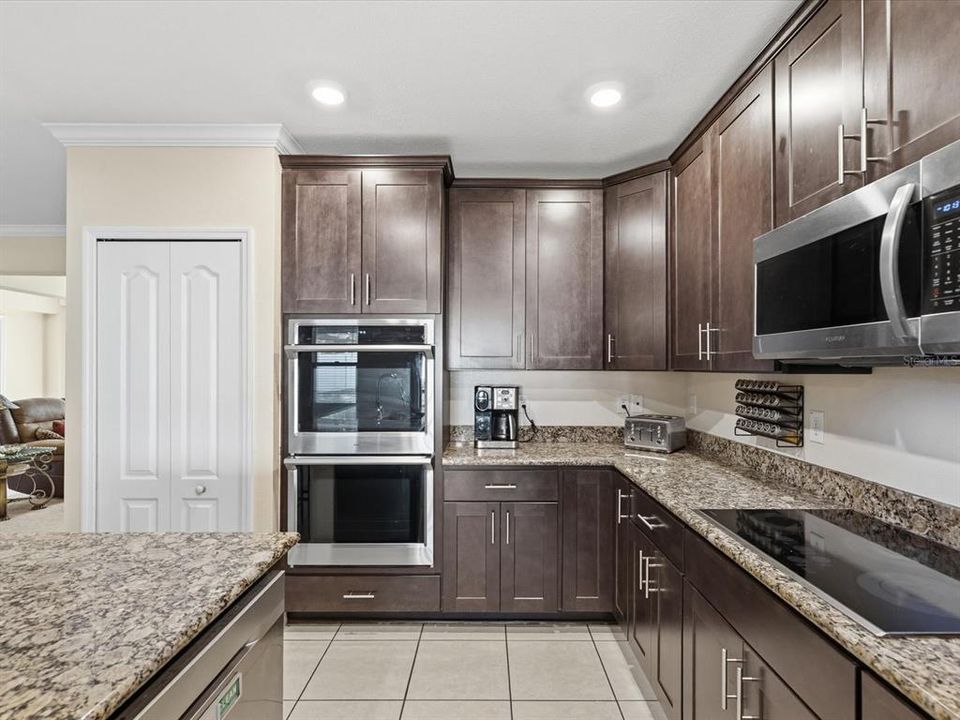 Active With Contract: $450,000 (4 beds, 3 baths, 2428 Square Feet)