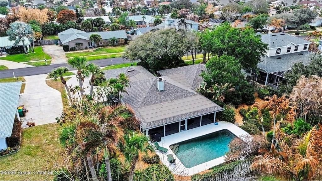 Recently Sold: $855,000 (4 beds, 3 baths, 2368 Square Feet)
